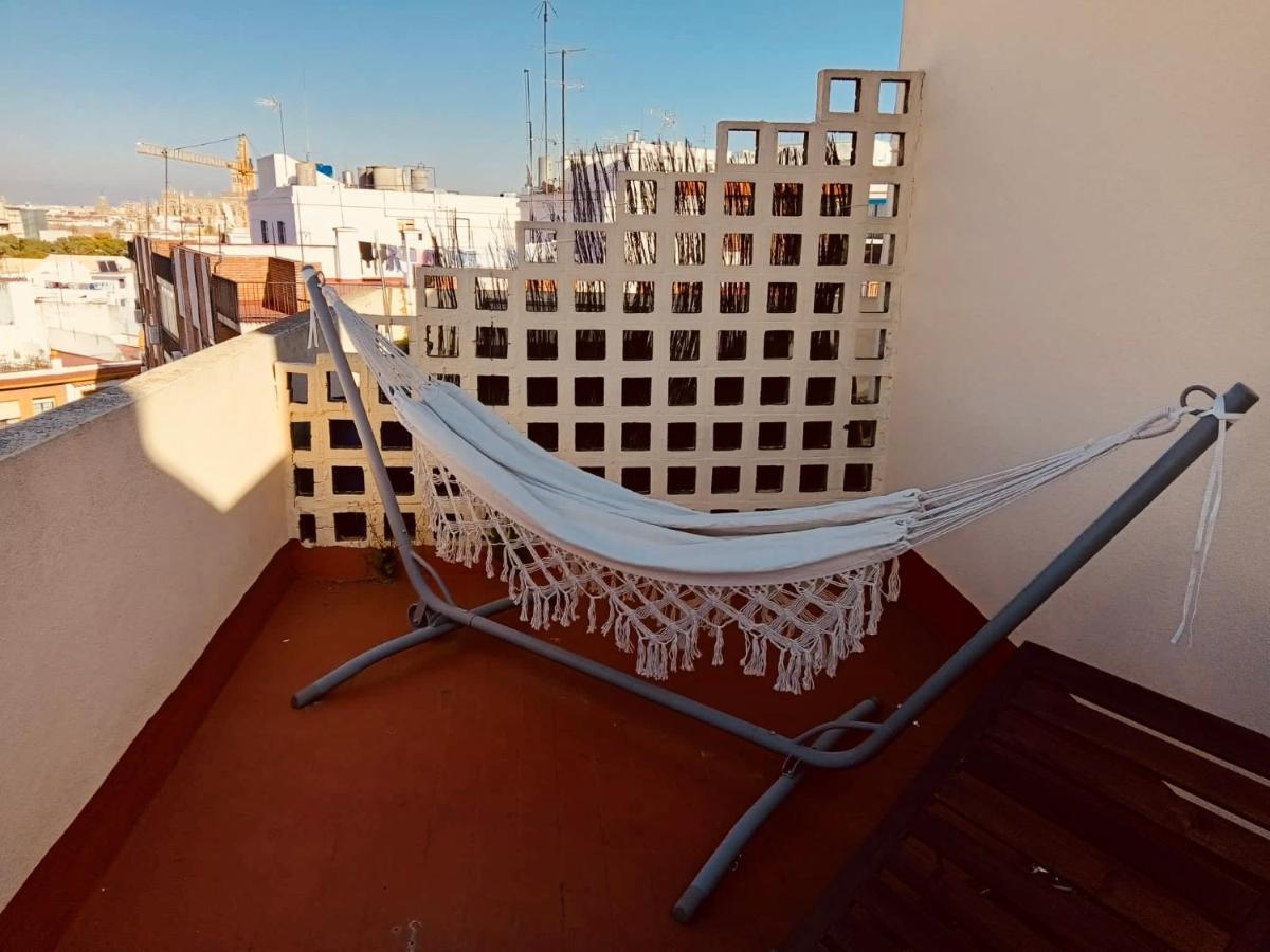 Lovely Triana Flat With Roof Terrace Севиля Екстериор снимка